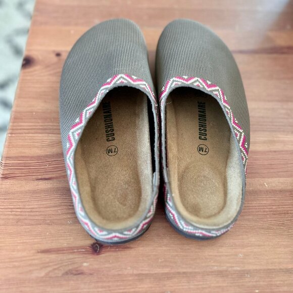 Cushionaire Swiss Knit Tan with Red Fair Isle Molded Footbed Cork Clog - Sz 7M - Picture 4 of 7